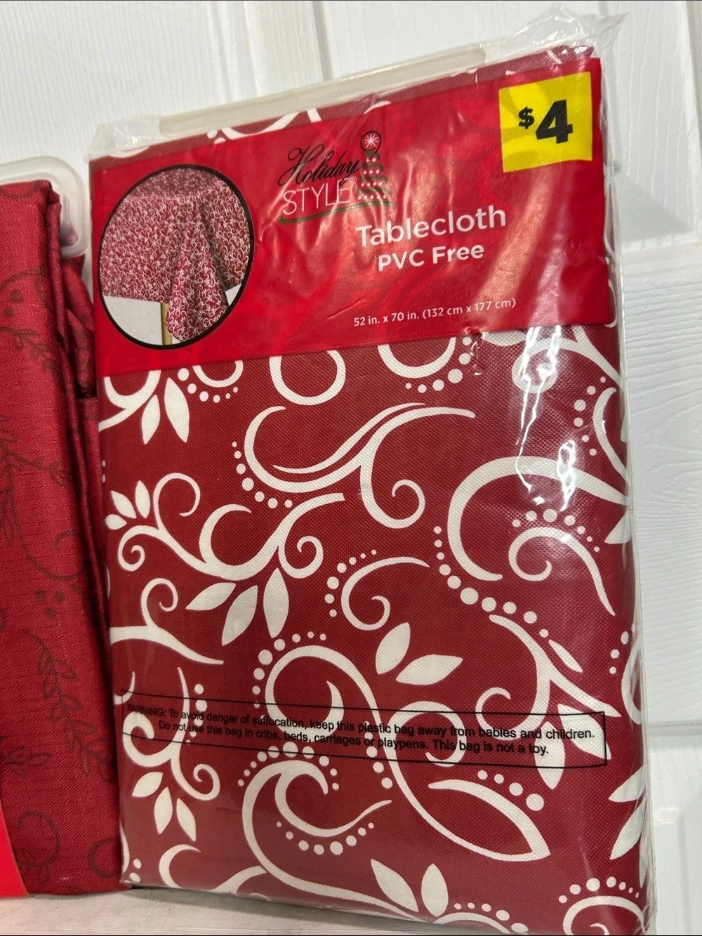 Holiday Tablecloth Set - 52”x70”